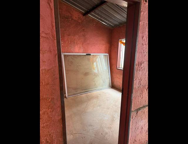 2 BEDROOM HOUSE FOR SALE IN LEHAE